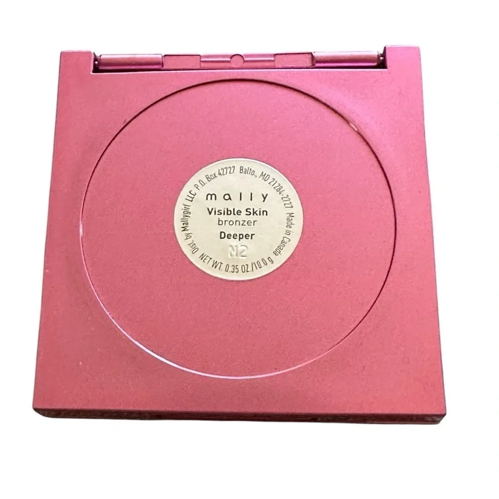 Mally Visible Skin Bronzer Mirror Compact with Kabuki Brush shade DEEPER - NEW